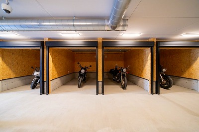 【大阪】ライダースガレージ寝屋川明徳の物件拡大画像