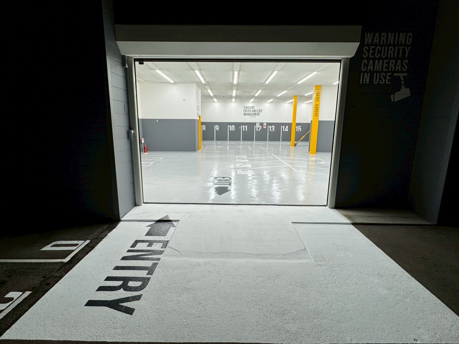 【兵庫】ライダースガレージ宝塚の物件拡大画像