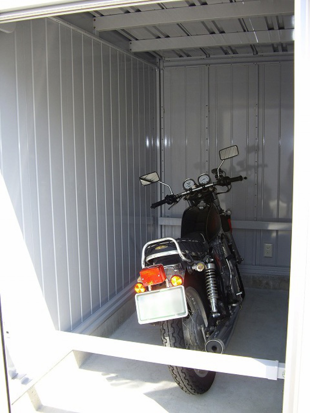 バイクガレージ中百舌鳥(N-CUBE BIKE NAKAMOZU)の物件拡大画像